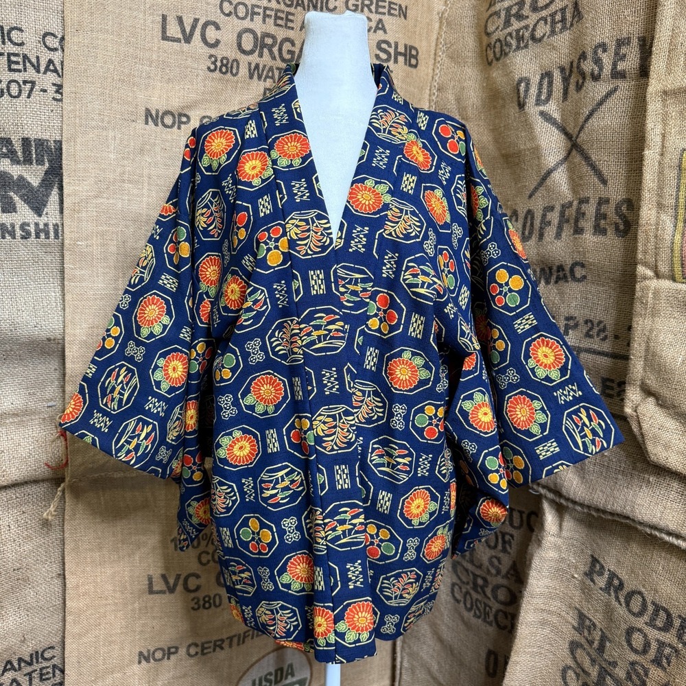 Vintage Japanese Haori Kimono Jacket Navy Blue Floral Medallion Pink Silk Lining - Picture 1 of 8